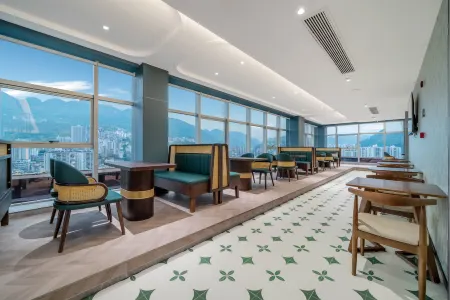 Milan International Holiday Hotel