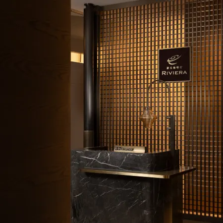 Howard Johnson Liquor Capital Hotel luzhou