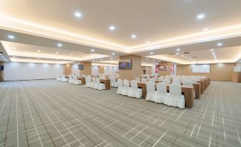 Jinjiang·Fengdu Hotel (Shiqiaopu Metro Station Longfor Xinghui Tianjie Branch)