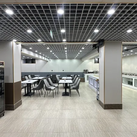 Yichun Jiayin Xinqian Hotel