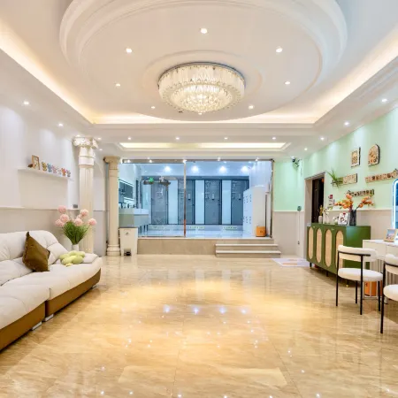 Yami Pure Female Youth Hostel (Huaguoyuan White House) Отели рядом с достопримечательностью «Парк Киялинг»