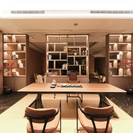 Lantuo Hotel (Dazhou Luofu Square Branch