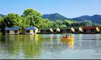 Wanzai County Guanhu Chinese Inn - 2-Star