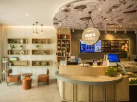 HanTing Hotel (Sihong Sizhou Wuyue Plaza Store)