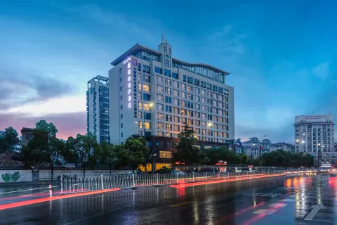 GALACTIC TRUE HOME HOTEL