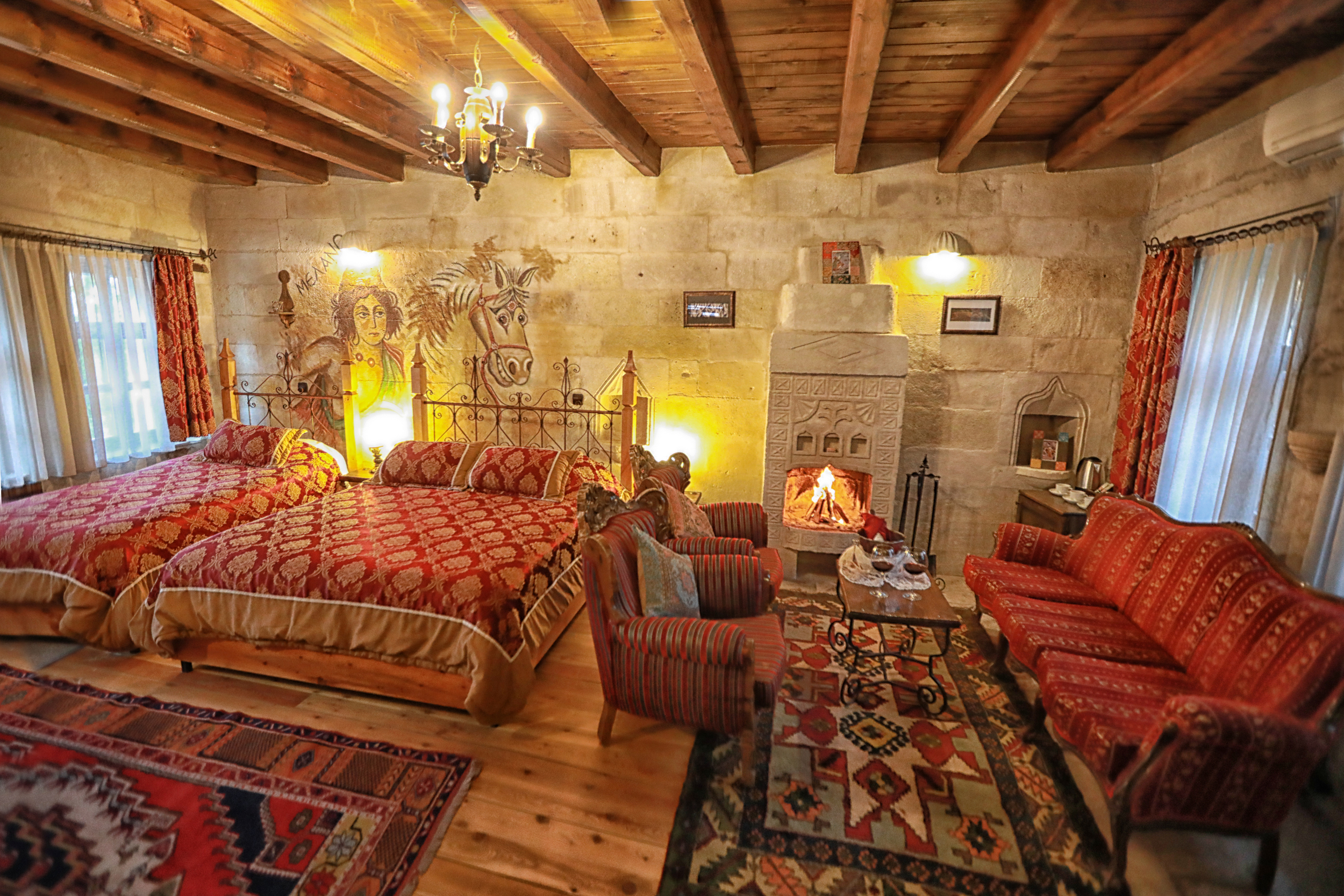 Traveller＇s Cave Hotel