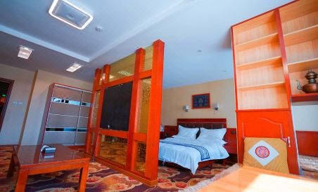 Norbu Serwo Hotel - Housity