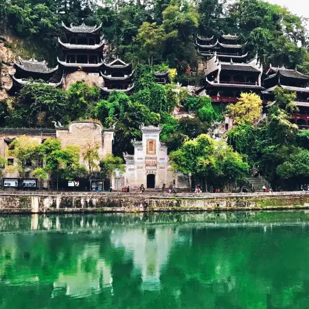 Long Yin Xi Ju Inn