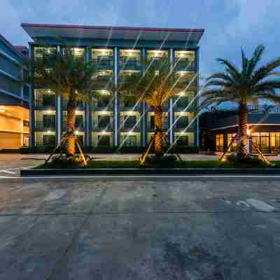 Aurora Suvarnabhumi Hotel Exterior