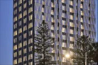 DoubleTree by Hilton Perth Waterfront Hotels near Saint Mary's Cathedral