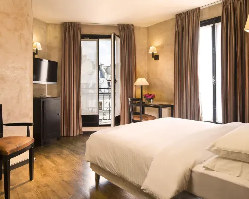 Hôtel Europe Saint Séverin Hôtels à proximité de : 1er arr.