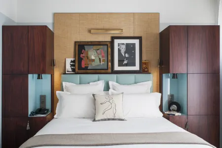 Hotel Eiffel Blomet Отели рядом с достопримечательностью «Парижская обсерватория»