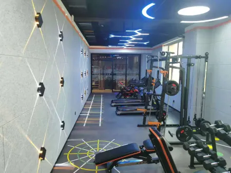 Homeinn Plus（Bei 'an Bus Station）