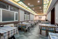 Urumqi Railway Bureau Subway Station Kefeng Rezen Select Hotel