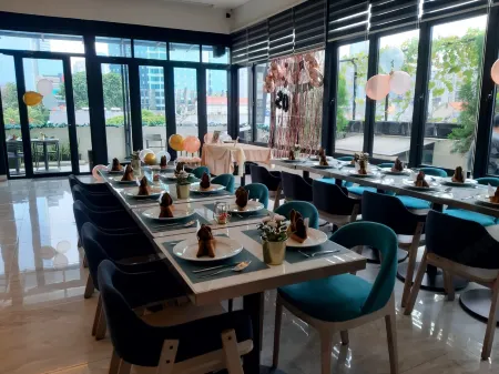 Eightin Hotel Sudirman Jakarta