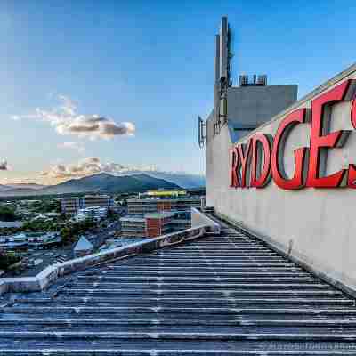 Rydges Esplanade Resort Cairns, an EVT hotel Hotel Exterior