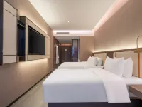 world Hotel Отели рядом с достопримечательностью «Озеро Пяти драконов»