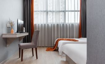 Guangan Tiantai Hotel