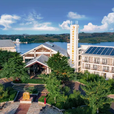 Tianmu Hotspring Country Club Hotels near Wendengnan Railway Station