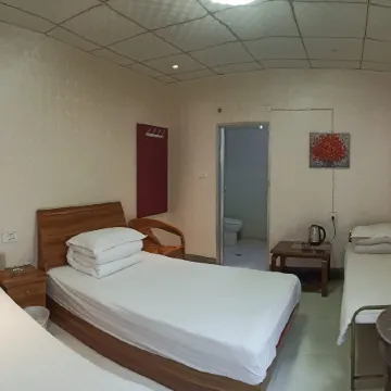 Xingping Sunshine Hotel