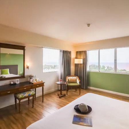 Hua Hin Grand Hotel and Plaza