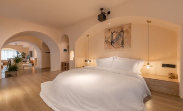 Qishang B & B (Chongqing Guanyinqiao Pedestrian Street store)