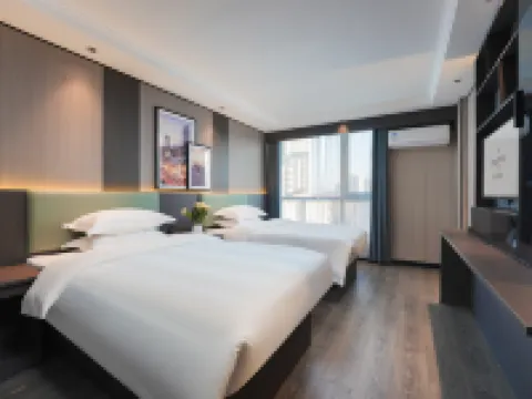 Yinguang Lijing Hotel (Municipal Government Central Mall)