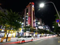 24號旅館新村大道店 鄰近新村站的酒店