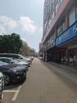 Liangzhi Huipin Hotel (Jiefang West Road, Haikou Qilou Old Street) - parkir