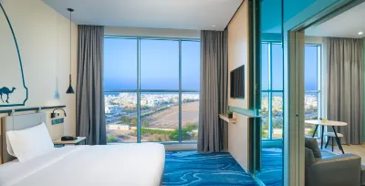Swiss-Belinn Airport Muscat Oman Hôtels à proximité de : Al Mouj Marina مارينا الموج مسقط