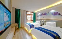 Royal Plaza Hotel Hotels near Dacien Temple