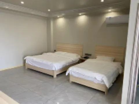Carlson Business Hotel