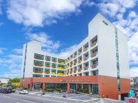 Formosan Naruwan Inn Taitung Hotels near Kangle Station