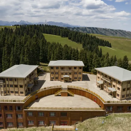 Qitai Jiangbulake Hotel
