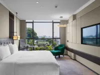 Li River Purejoy Hotel Guilin (Elephant hill Park and TwoRiver & FourLake landscape) 구이린 호텔