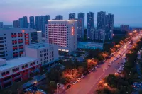 Linyi Hongmeng Hotel Отели рядом с достопримечательностью «Tangtou Passenger Transport Terminal»