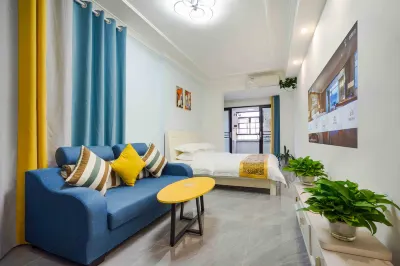 Qingzhou Cottage Hotels in Chengdu