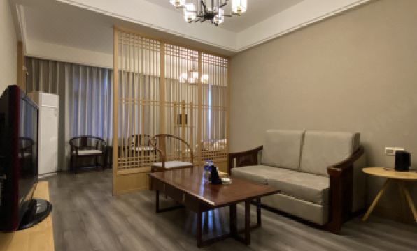 Bonthic Mountain Courtyard Holiday Hotel