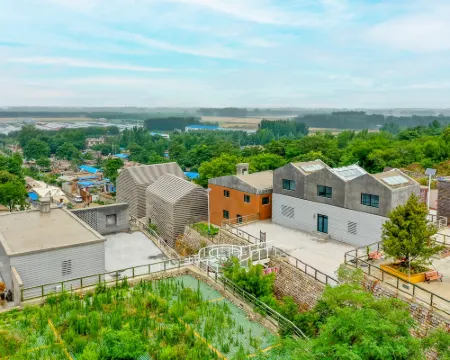 Floral Hotel·Jinan Huakaibaishi hotel Hotels in Pingyin