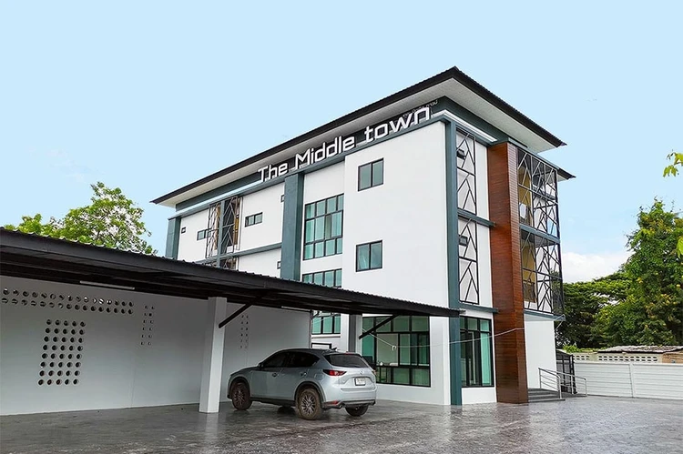 รูปภาพของเดอะมิดเดิลทาวน์