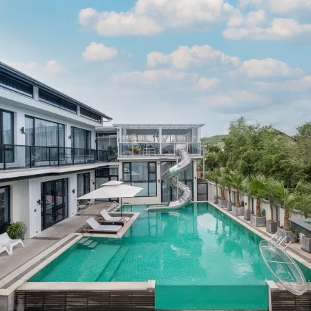 Moganshan Yunye pool slide villa