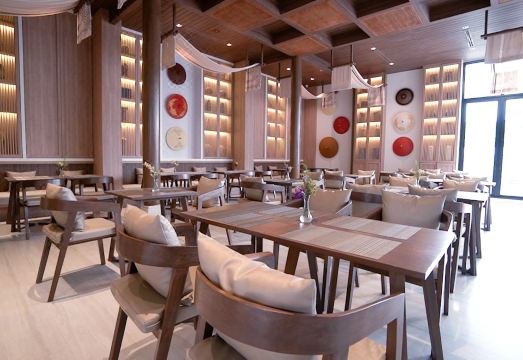 2. 사리비엥핑 호텔..