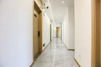 Xinxin Modern Light Luxury Homestay