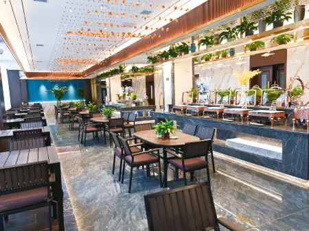 Huazhou Hotel Отели в г. Вэйнань