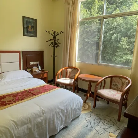 xinjin Hotel