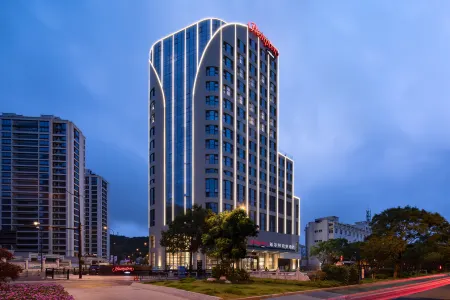 Hampton by Hilton Zhoushan Daishan Отели рядом с достопримечательностью «Daishan Island»