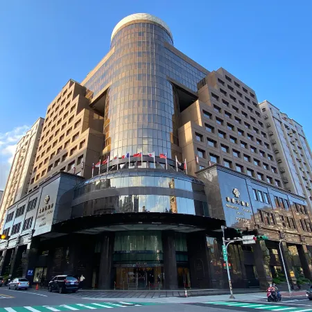 Monarch Plaza Hotel
