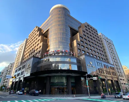 Monarch Plaza Hotel Отели рядом с достопримечательностью «Yuan Ze University»