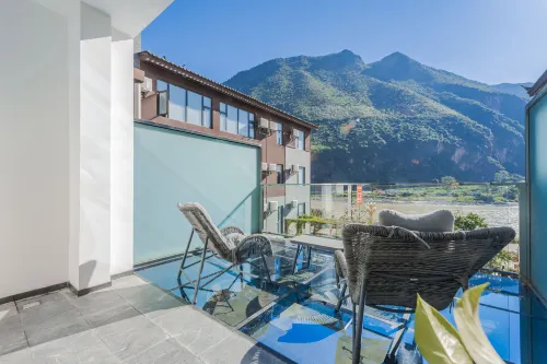 Nujiang Memory Riverview Hotel Hotel a Lushui