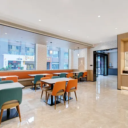 HanTing Premium Hotel (Hongtong Dahuaishu Culture Square)